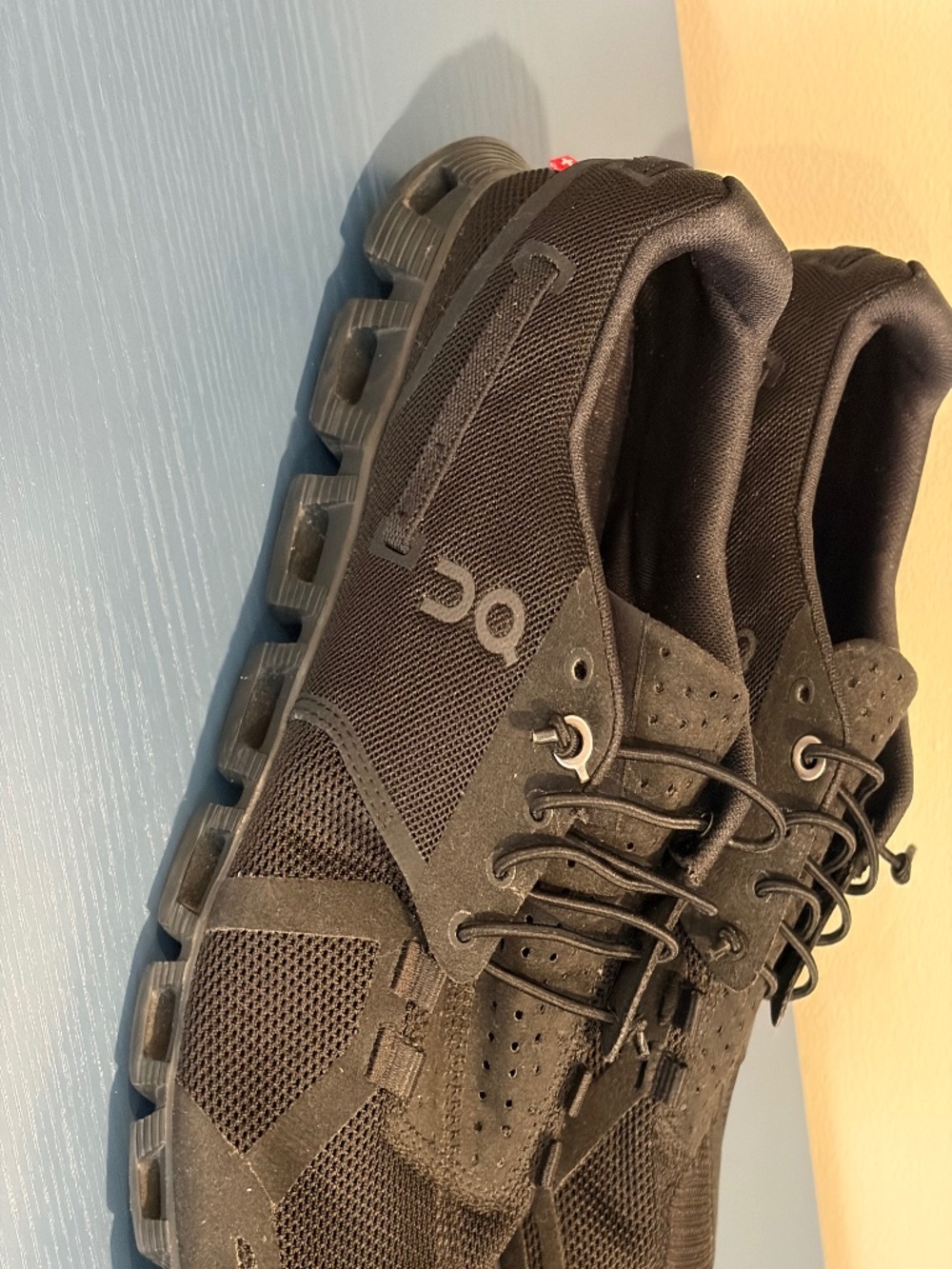 On Cloud lifestyle shoe